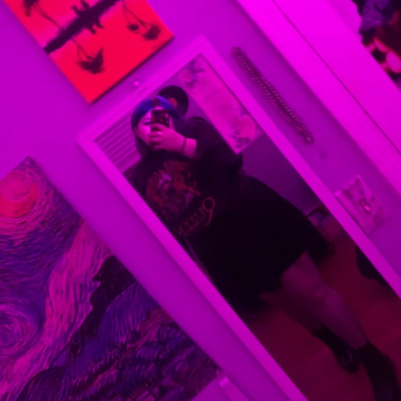 Meet your Posher, Sofia - Picture 1 of 1